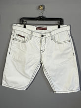 Pantaloni scurti Cipo&Braxx - marimea W36 - L/XL - Intre Umerase